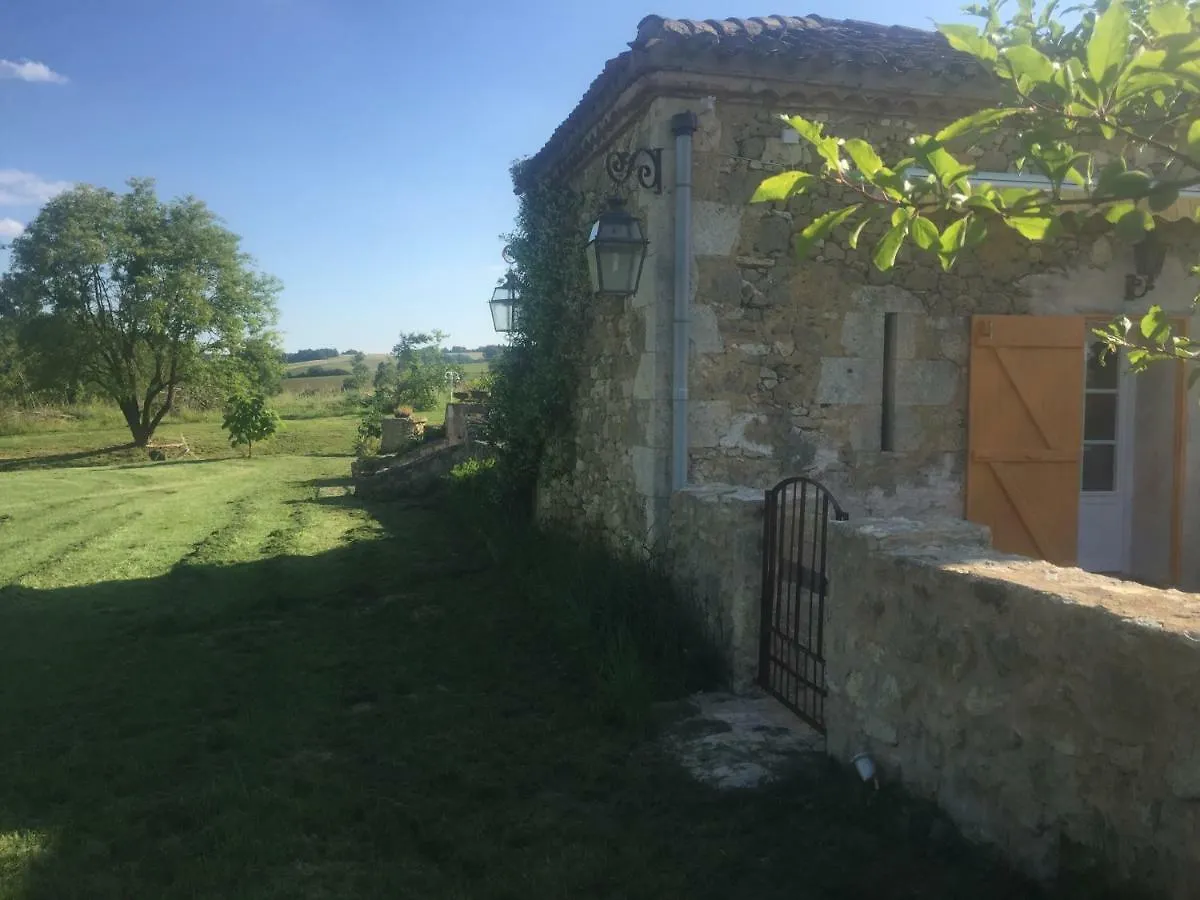 Holiday home Gite Le Cezan Jegun
